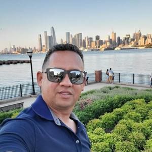 Meet your Posher, Felix